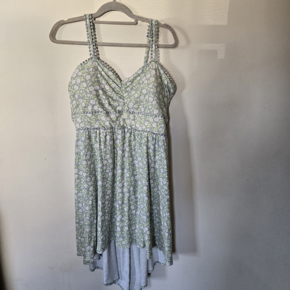 No Boundaries Green and White‎ High-Low Floral Dress Whimsical Flowy Fairy Jr 19